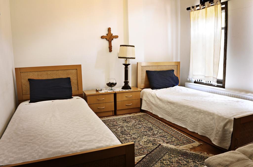 Archontariki Guesthouse Polygyros Номер фото